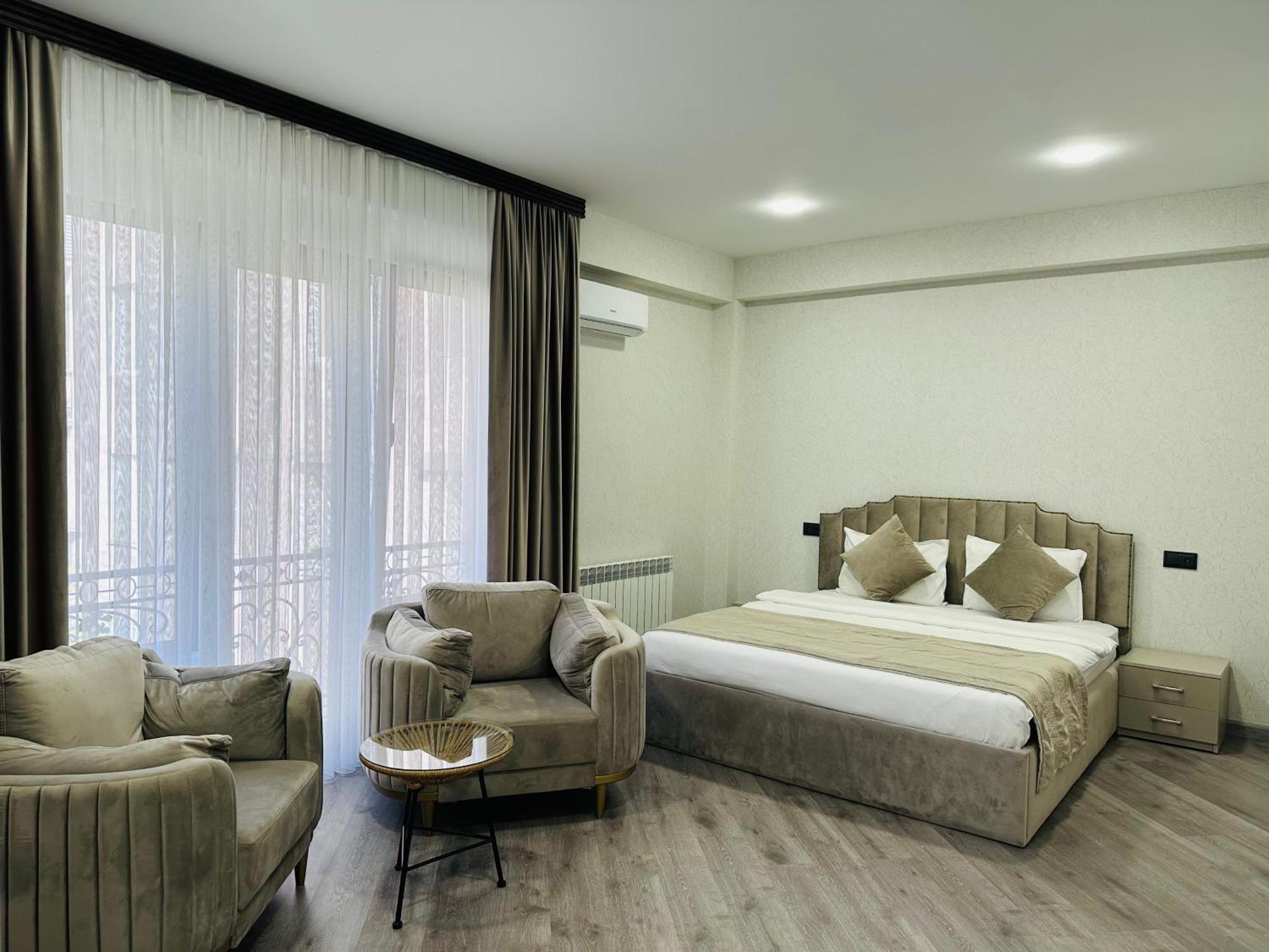 Royal Renaysance Hotel Erevan Cameră foto